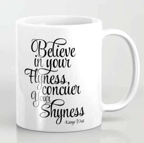 Mug dengan cetakan gambar motivasi atau inspiratif